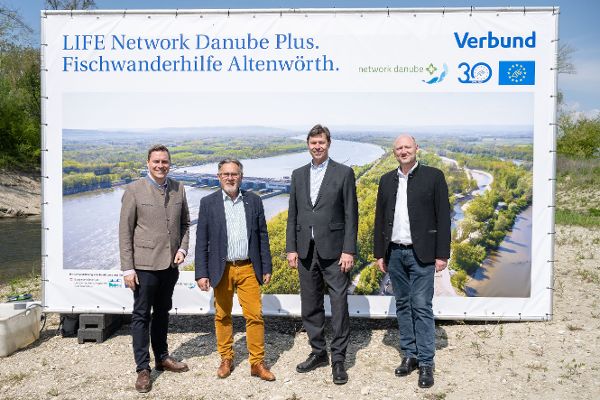 LIFE Network Danube Plus: Eröffnung Fischwanderhilfe Altenwörth - Gruppenbild