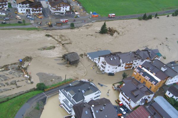 Hochwasser Trisanna 2005