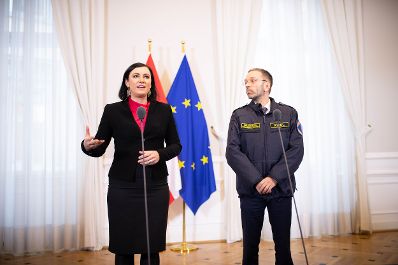 Nachhaltigkeitsministerin Elisabeth K&ouml;stinger beim Doorstep zum Ministerrat am 15. Mai 2019