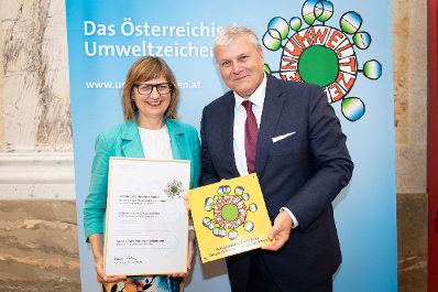 In feierlichem Rahmen fand heute die Verleihung des &Ouml;sterreichischen Umweltzeichens durch Nachhaltigkeitsministerin DIin Maria Patek statt.