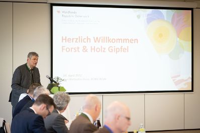 Forstministerin Elisabeth K&ouml;stinger nahm am Forst &amp; Holzgipfel an der Universit&auml;t f&uuml;r Bodenkultur Wien (BOKU) teil.
