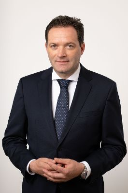 Portrait Bundesminister Norbert Totschnig
