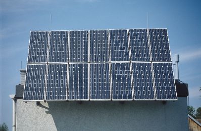 Energiegewinnung durch eine Solaranlage auf einem Hausdach