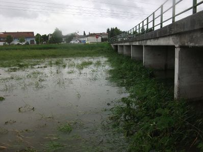 Hochwasser 2013 - Entlastungsmulde Gr&uuml;nbach